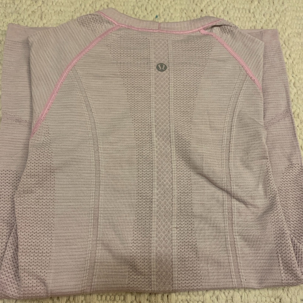 Lululemon tech tee